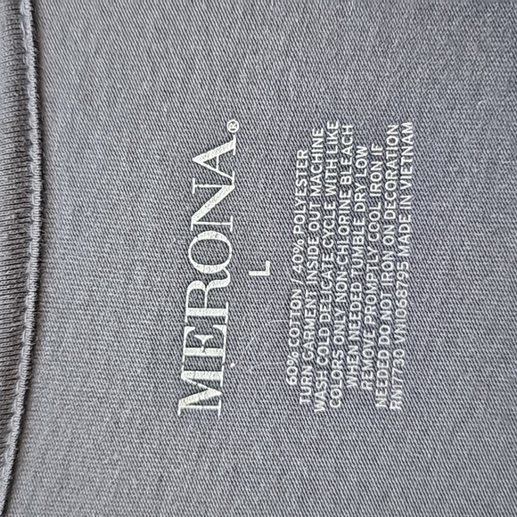 Merona Ladies Large Embellished Reindeer Gray Short Sleeve T-Shirt Used - Picture 4 of 9